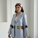 کت کژوال زنانه جنس کریستال رنگ آبی آسمانی طرح لوزی رنگی