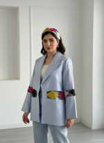 کت کژوال زنانه جنس کریستال رنگ آبی آسمانی طرح لوزی رنگی